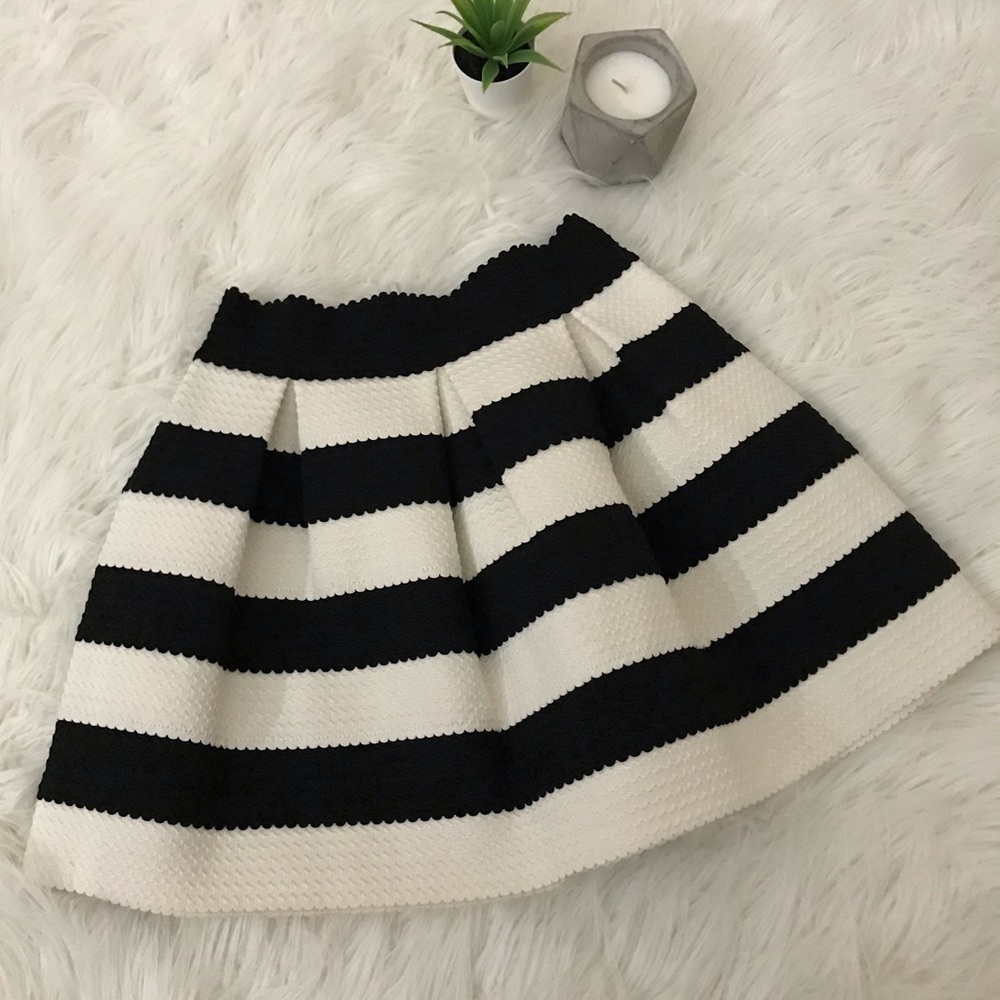 NWT Striped Scuba Skirt